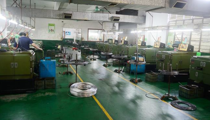 螺母厂家风云再起：行业动态与市场分析